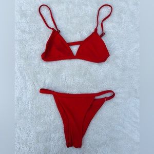 Red Bikini‎